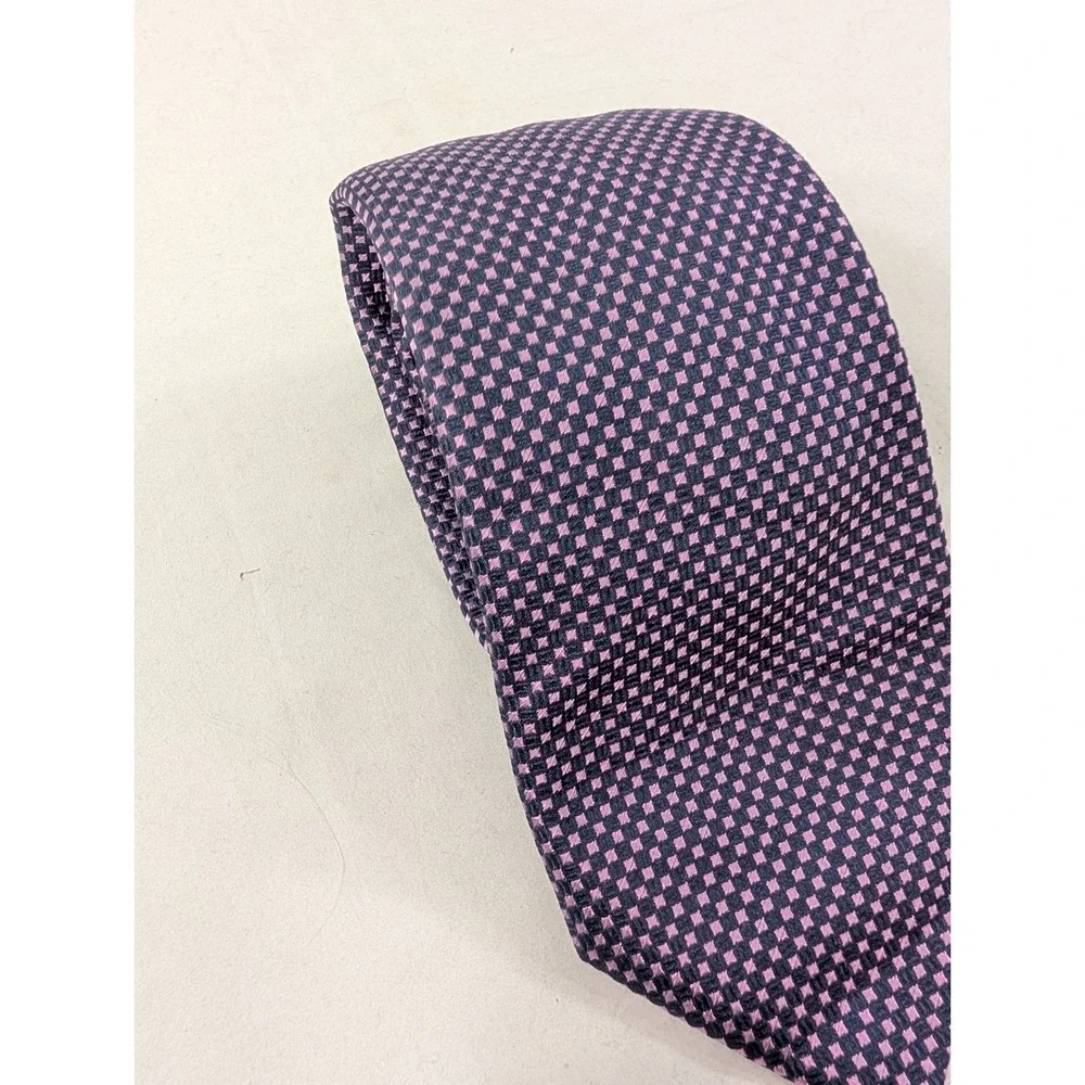 Barneys New York Tie Purp Silk Geometric Floral Medallion Tie Hand Made in Italy